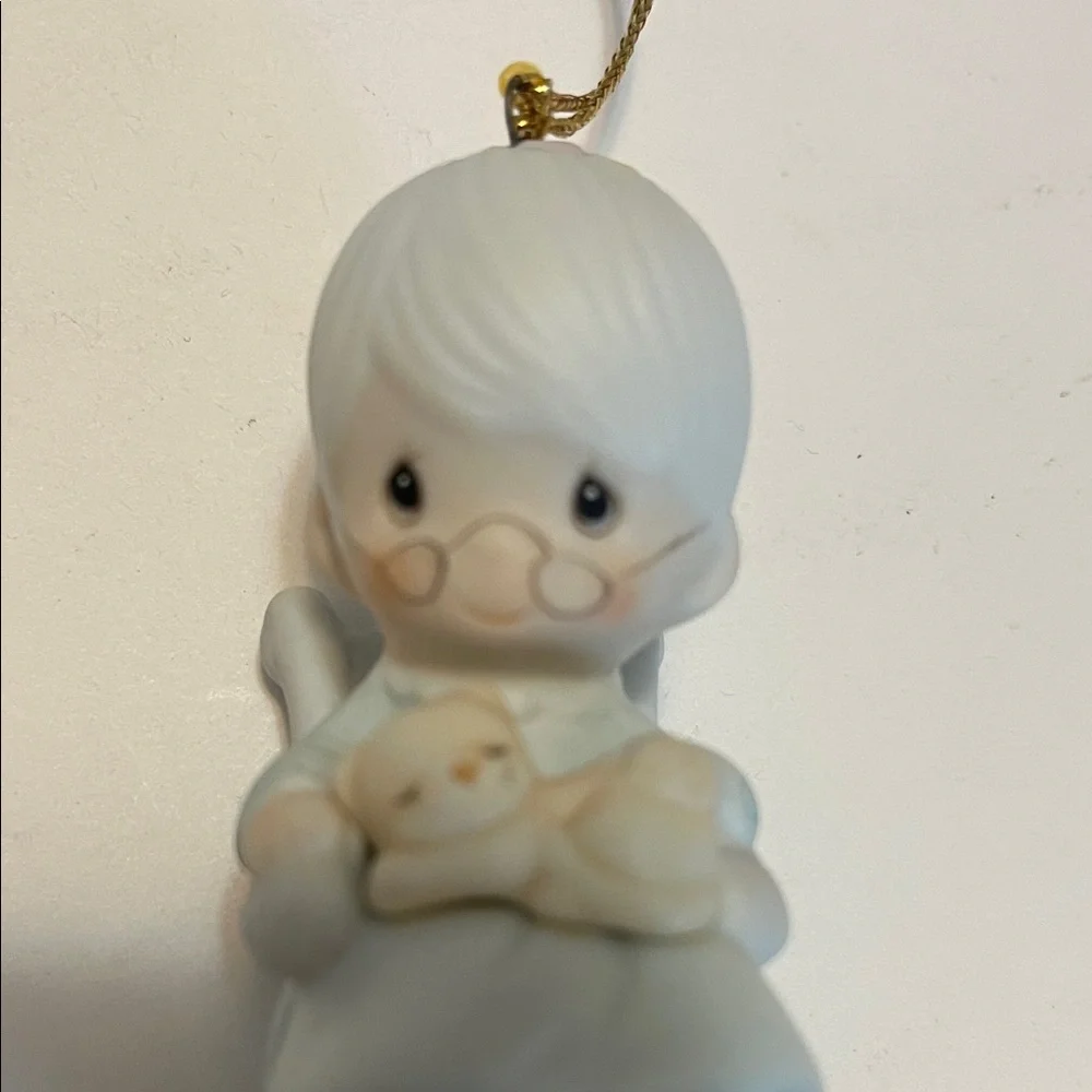 Precious Moments The Purr-fect Grandma Ornament Petting Cat Pastel Colors E-0516